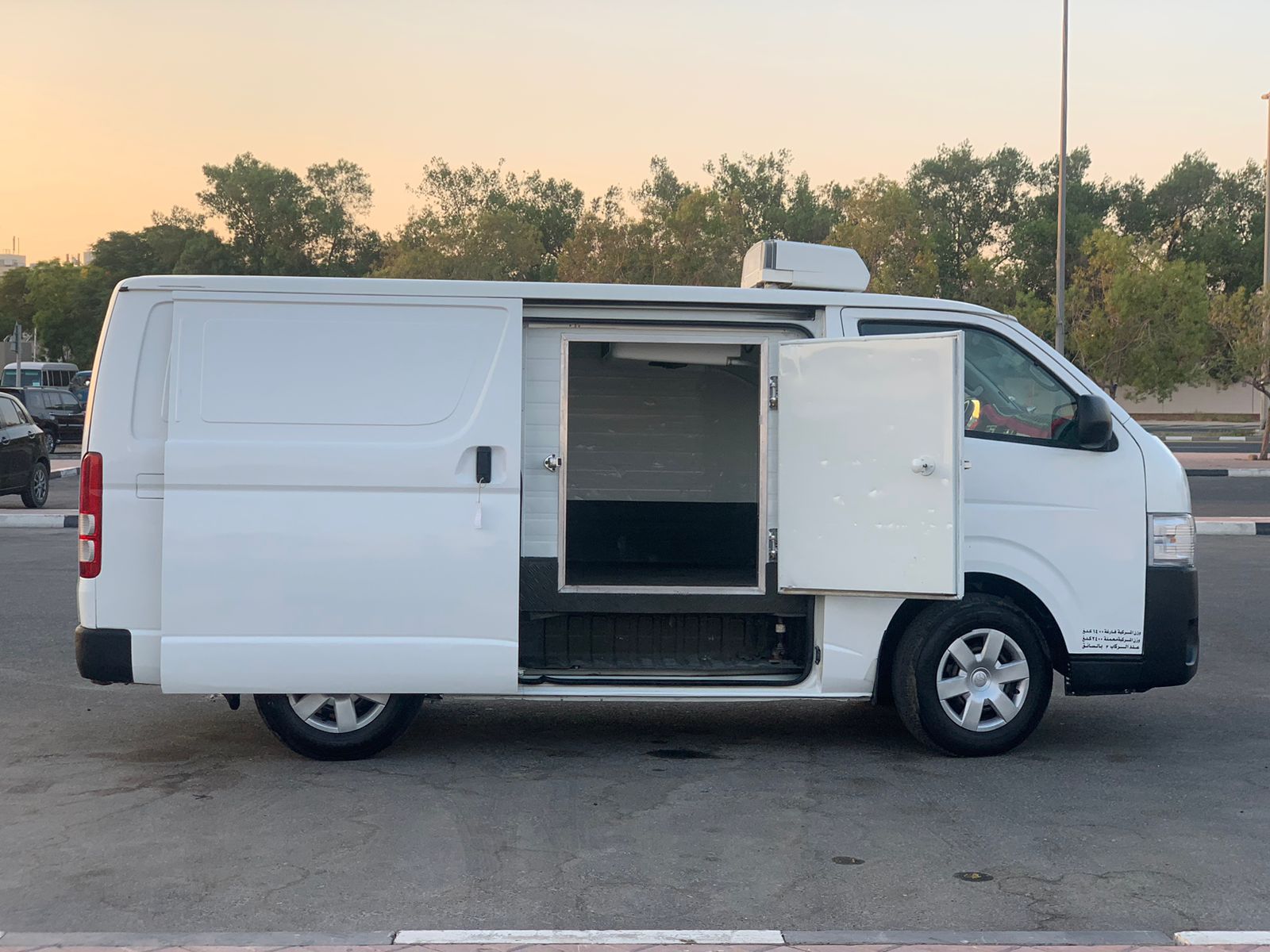Freezer Van Rental in dubai